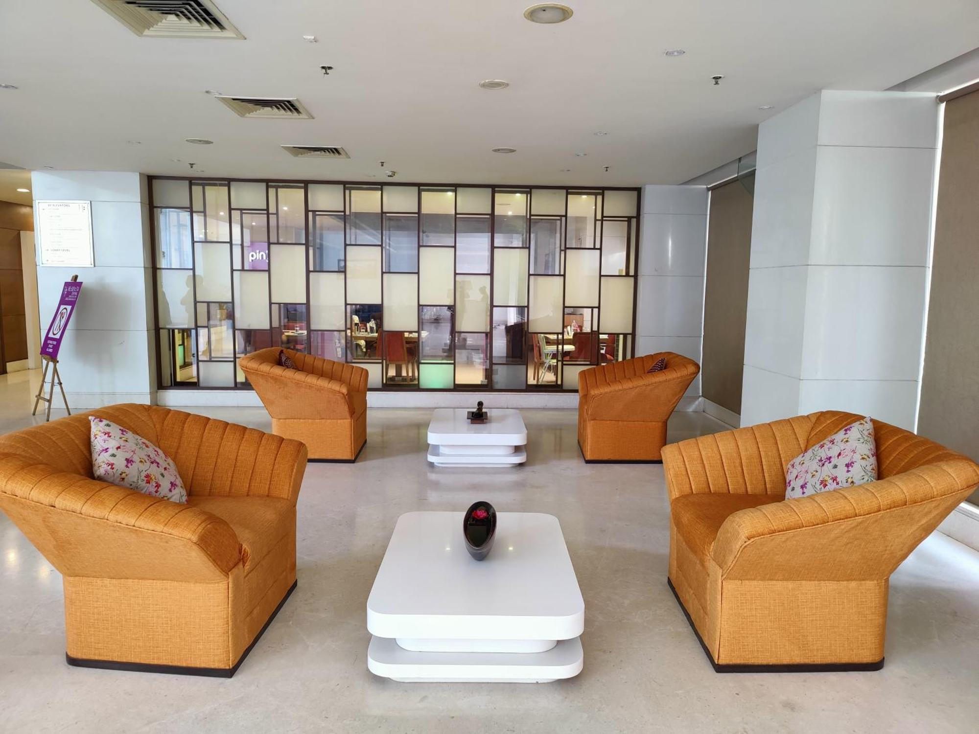Regenta Central Grand Exotica Pimpri-Chinchwad Екстериор снимка